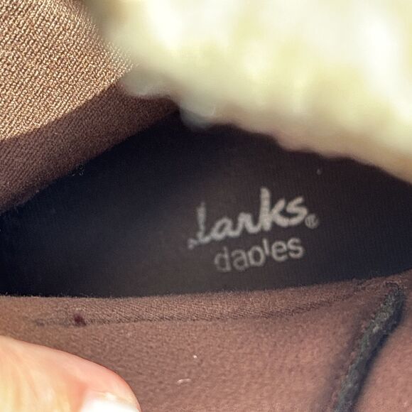 Clarks Size 7 Anna Curly Suede Boots Brown Flexible Lightweight Womens - Picture 8 of 10